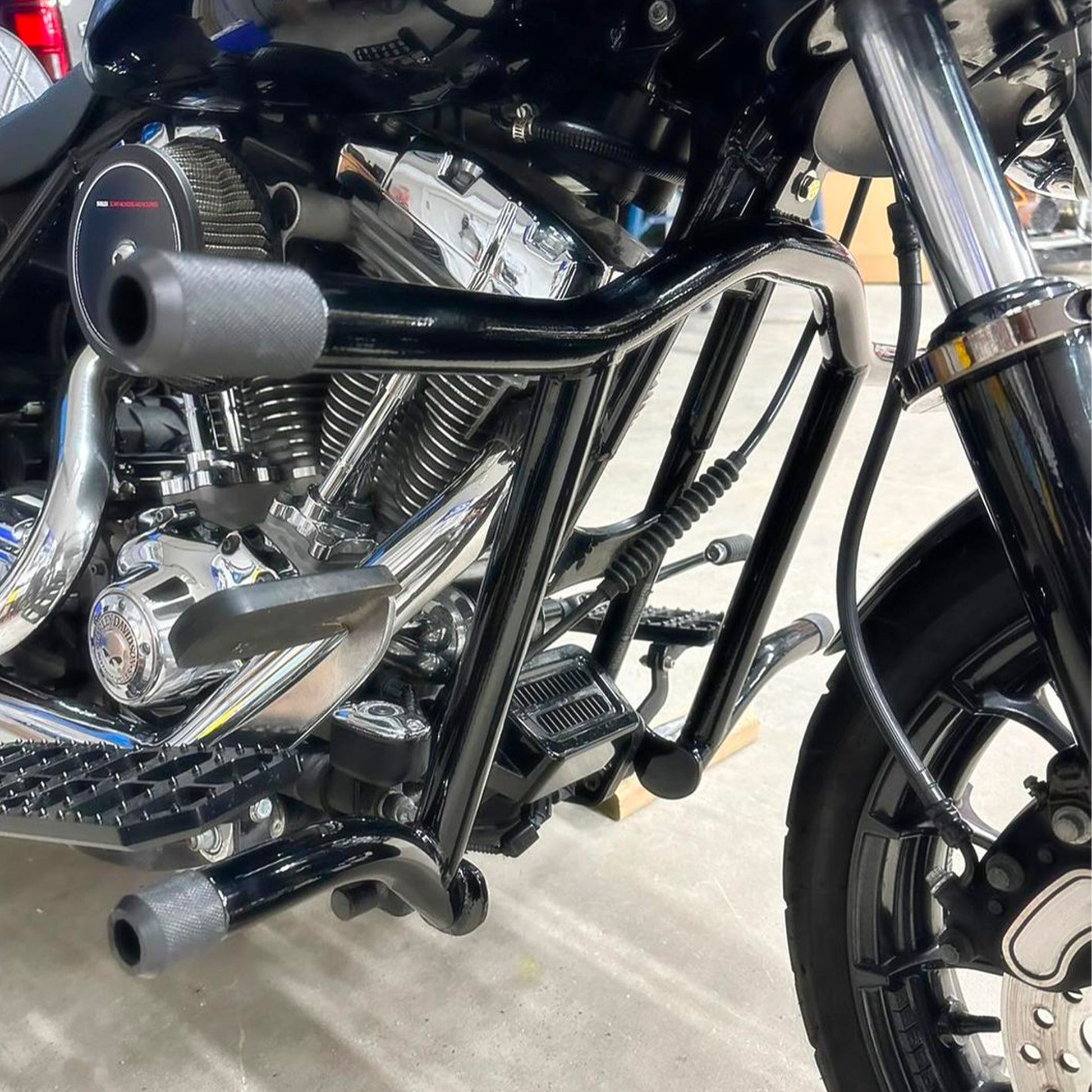 Highway Peg Crash Bar - Bagger - Shredhills